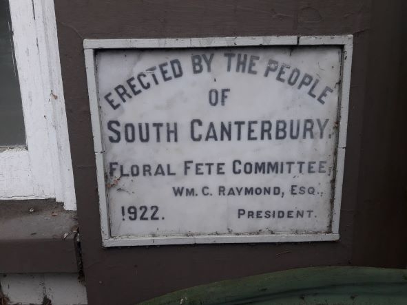 Timaru Botanic Gardens Education Centre plaque
