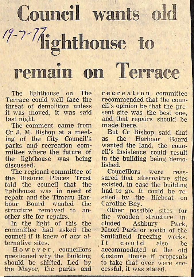 Council wants old lighthouse to remain on Terrace