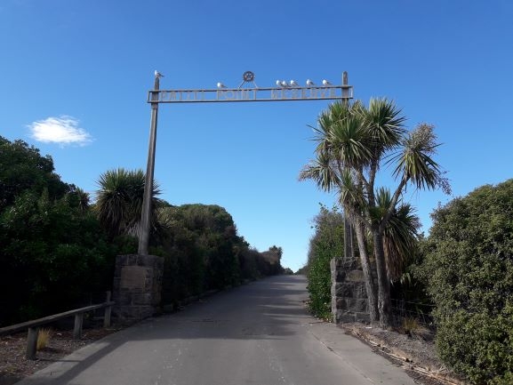 Patiti Point Reserve archway