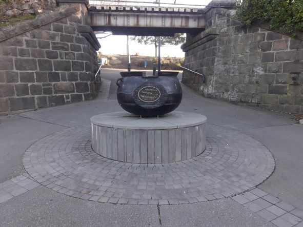 Caroline Bay whaling pot