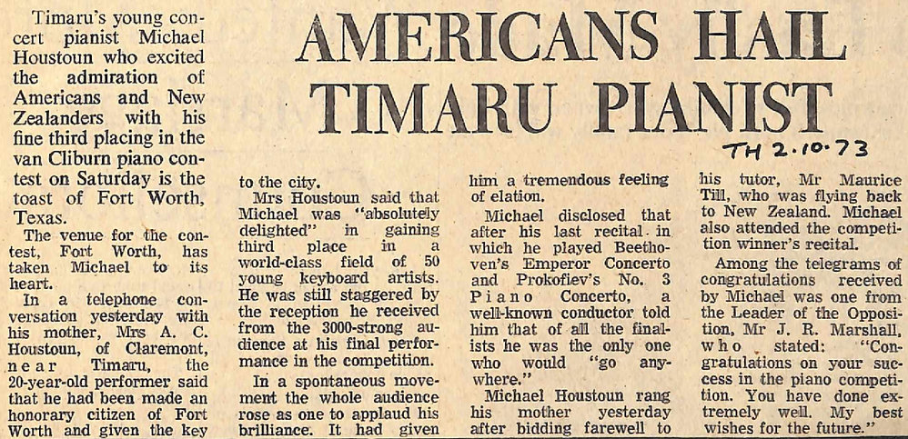 Americans Hail Timaru Pianist