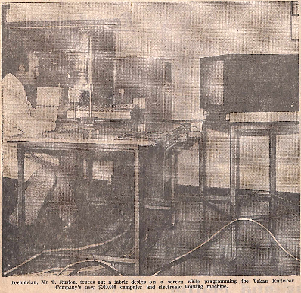 Computer production of knitwear at Tekau