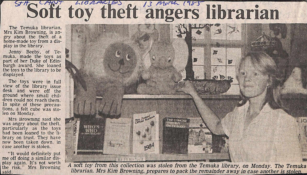 Soft toy theft angers librarian