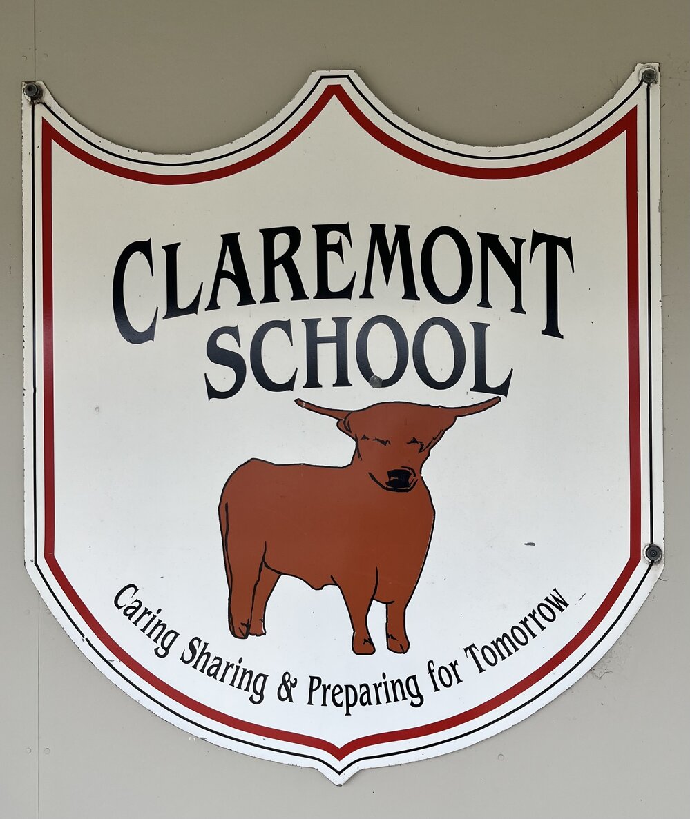 Claremont School crest