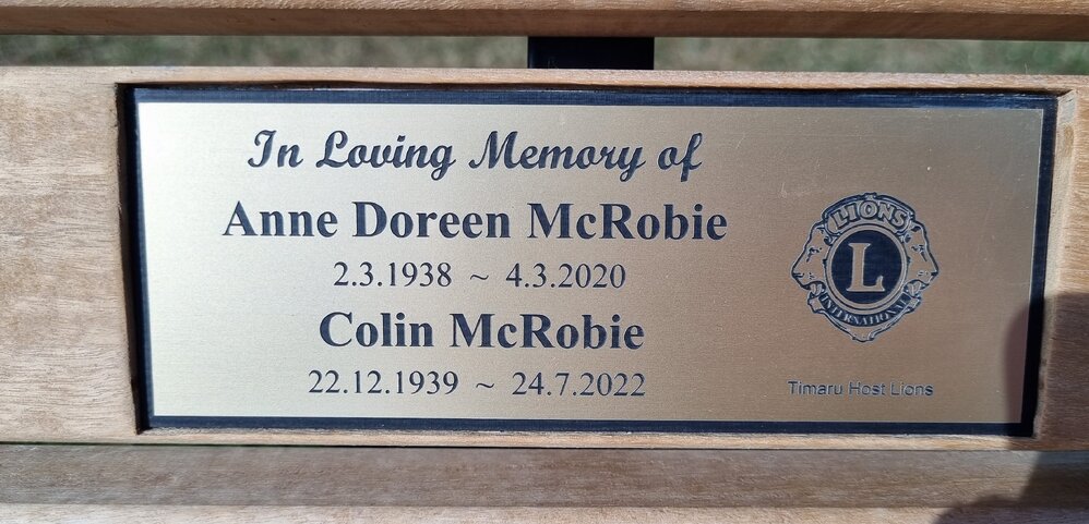 McRobie Memorial Seat