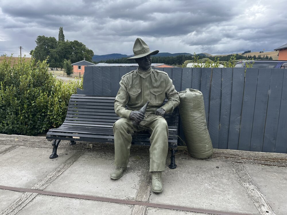 Ted D'Auvergne Statue
