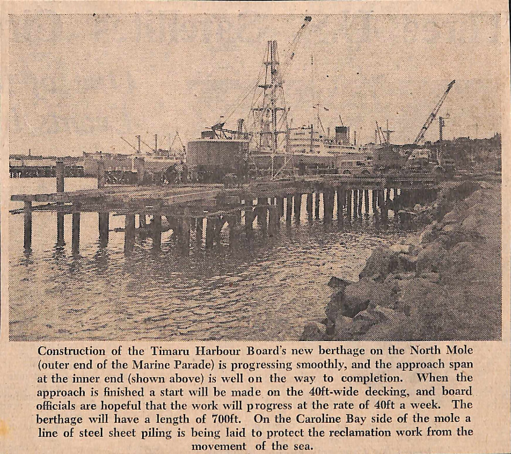 Construction of the Timaru Harbour Board's new berthage on the North Mole