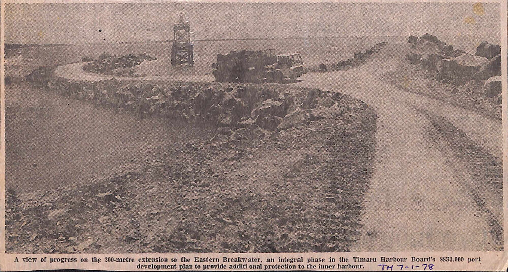 A view of progresson extension to the Eastern Breakwater, Timaru Harbour