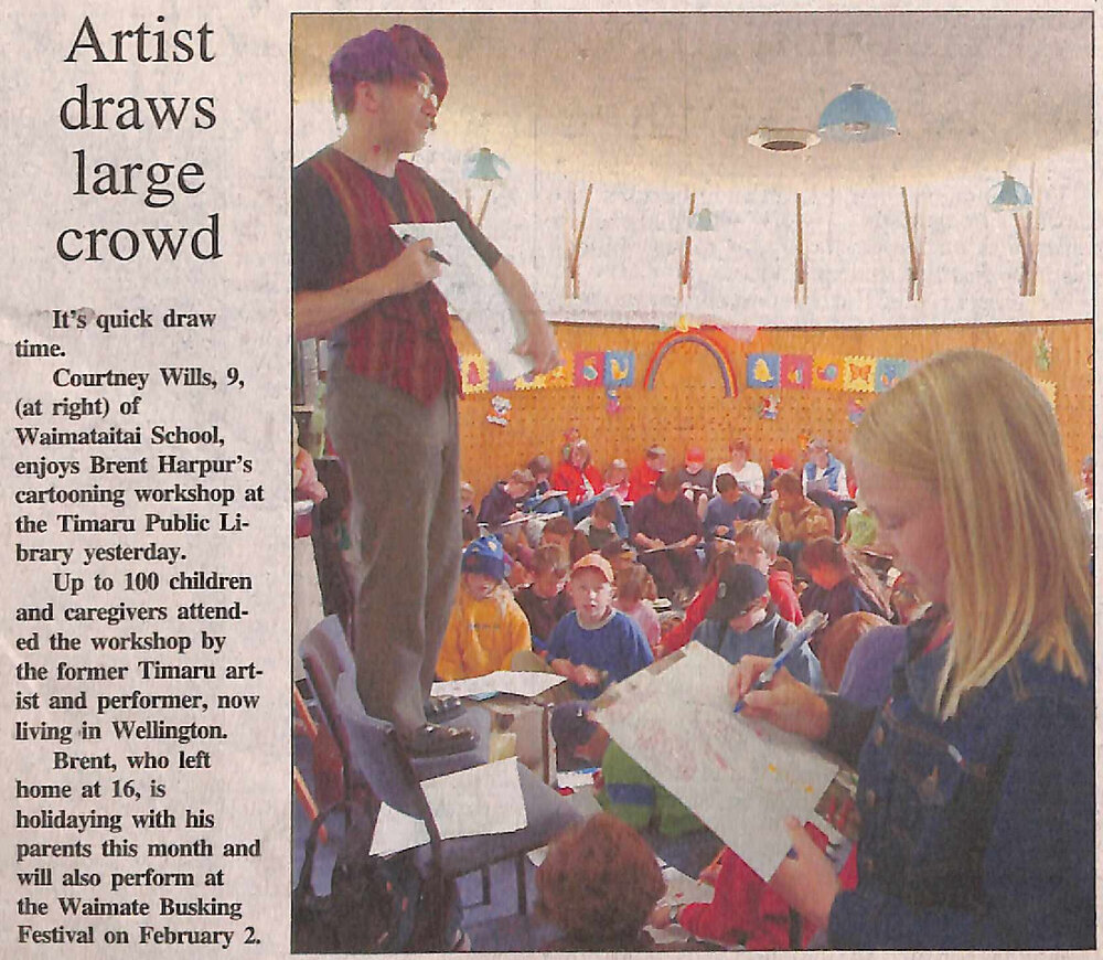 Artist draws large crowd