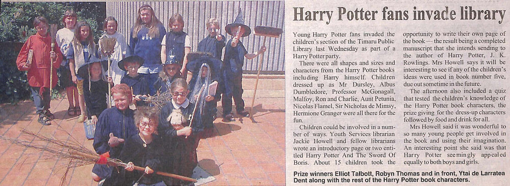 Harry Potter fans invade library