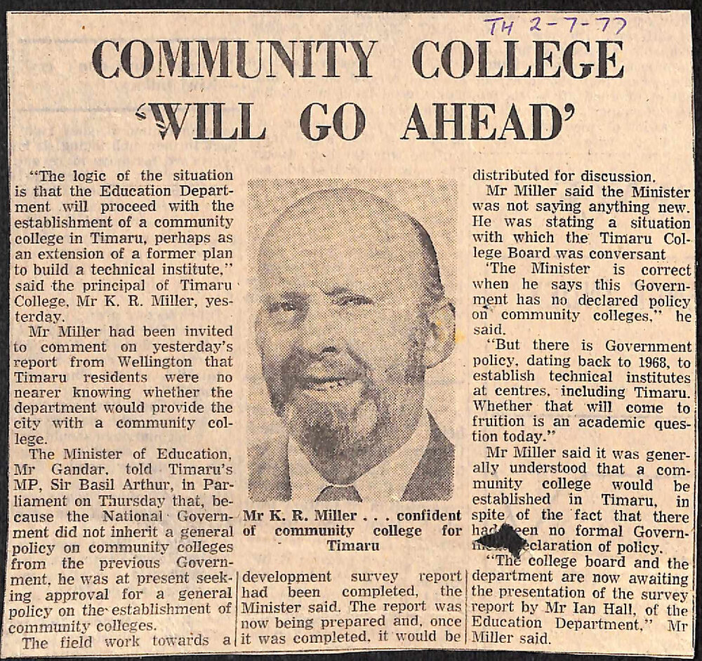 Community College 'Will Go Ahead'