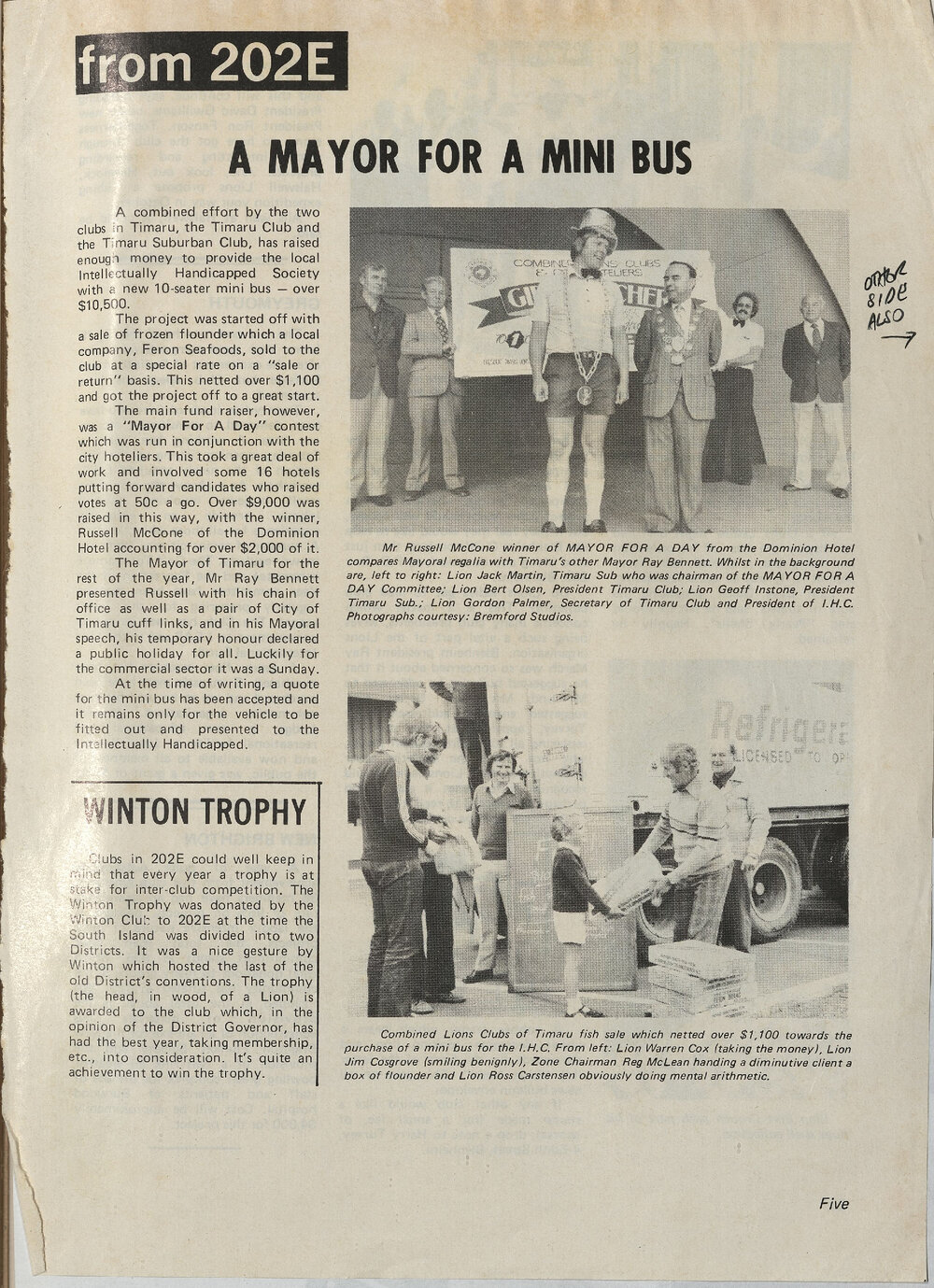 A mayor for a mini bus