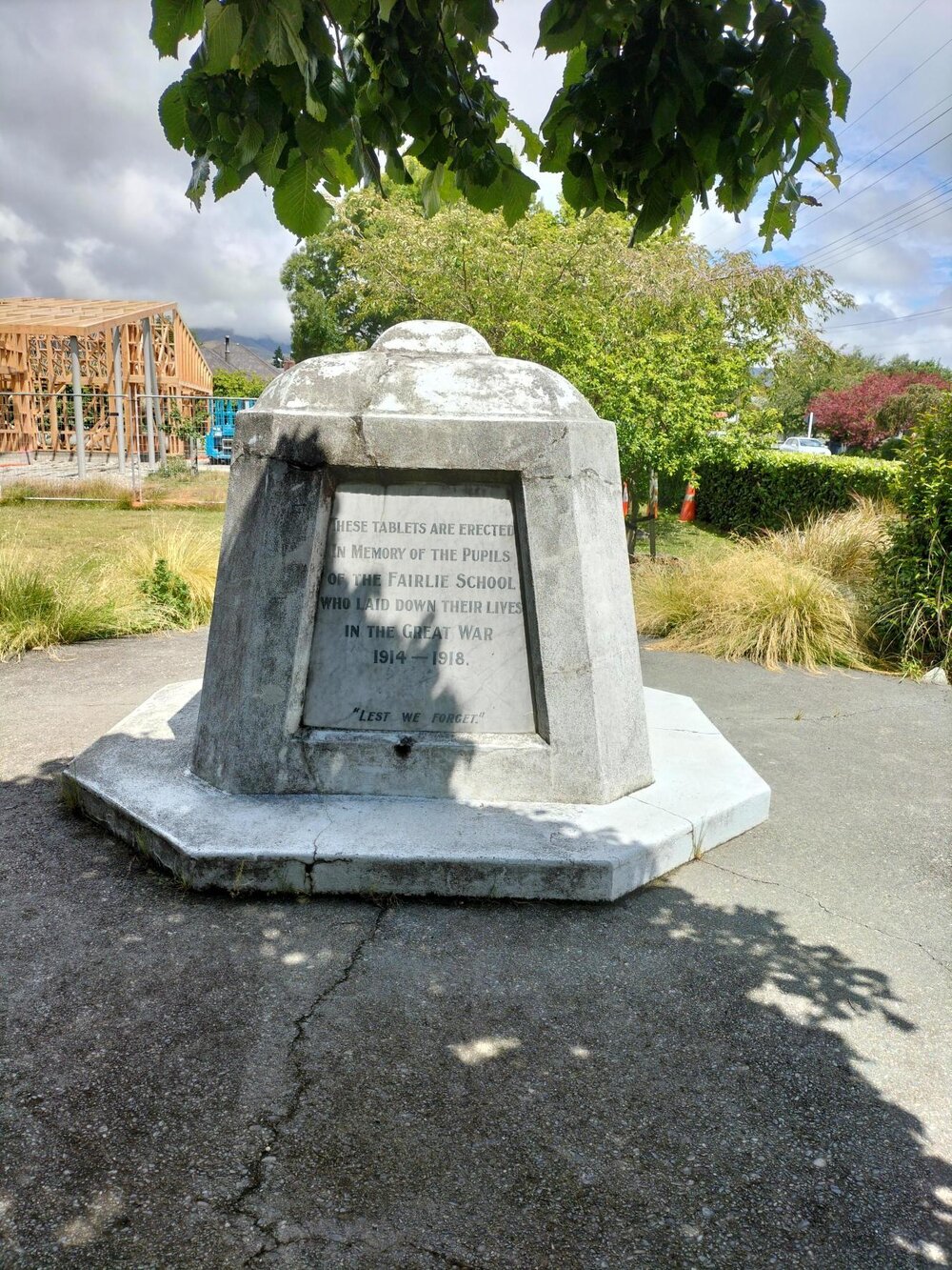 Fairlie Primary School memorial flagstaff