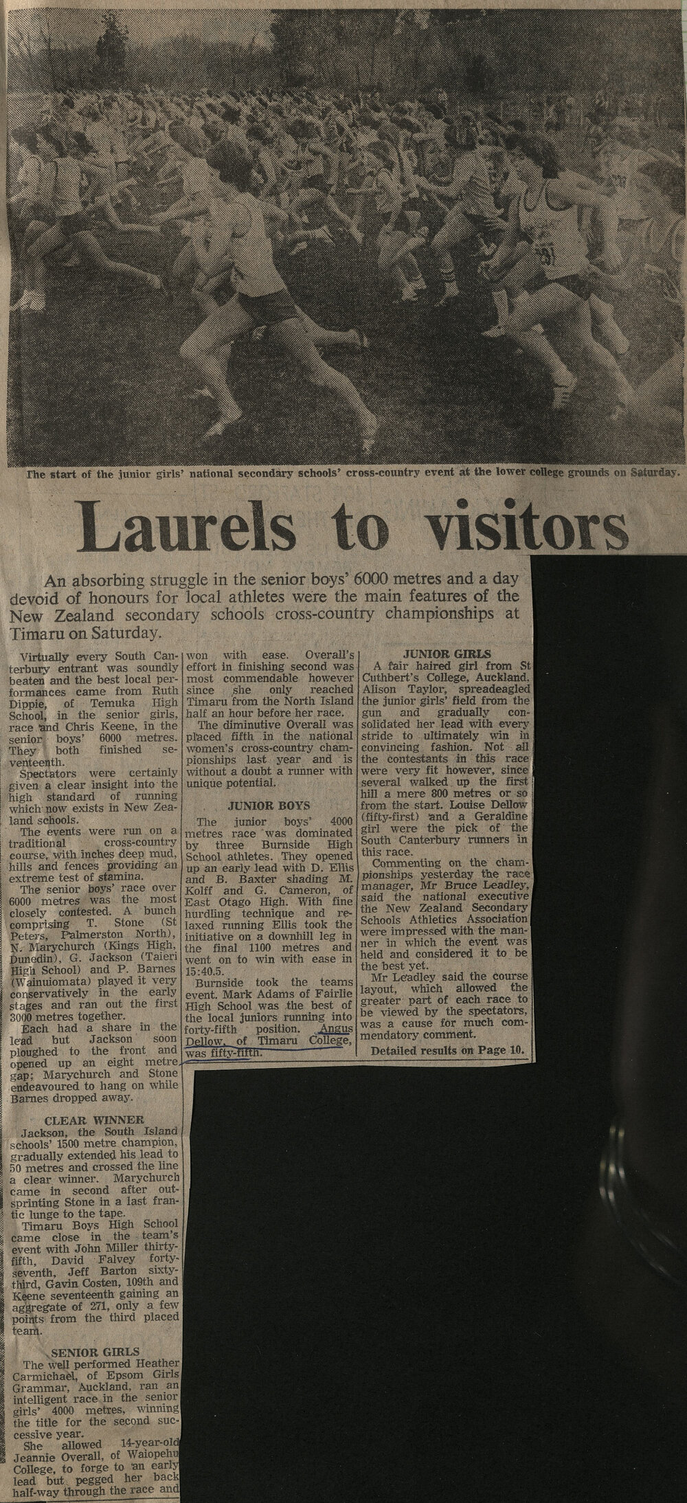 Laurels to visitors