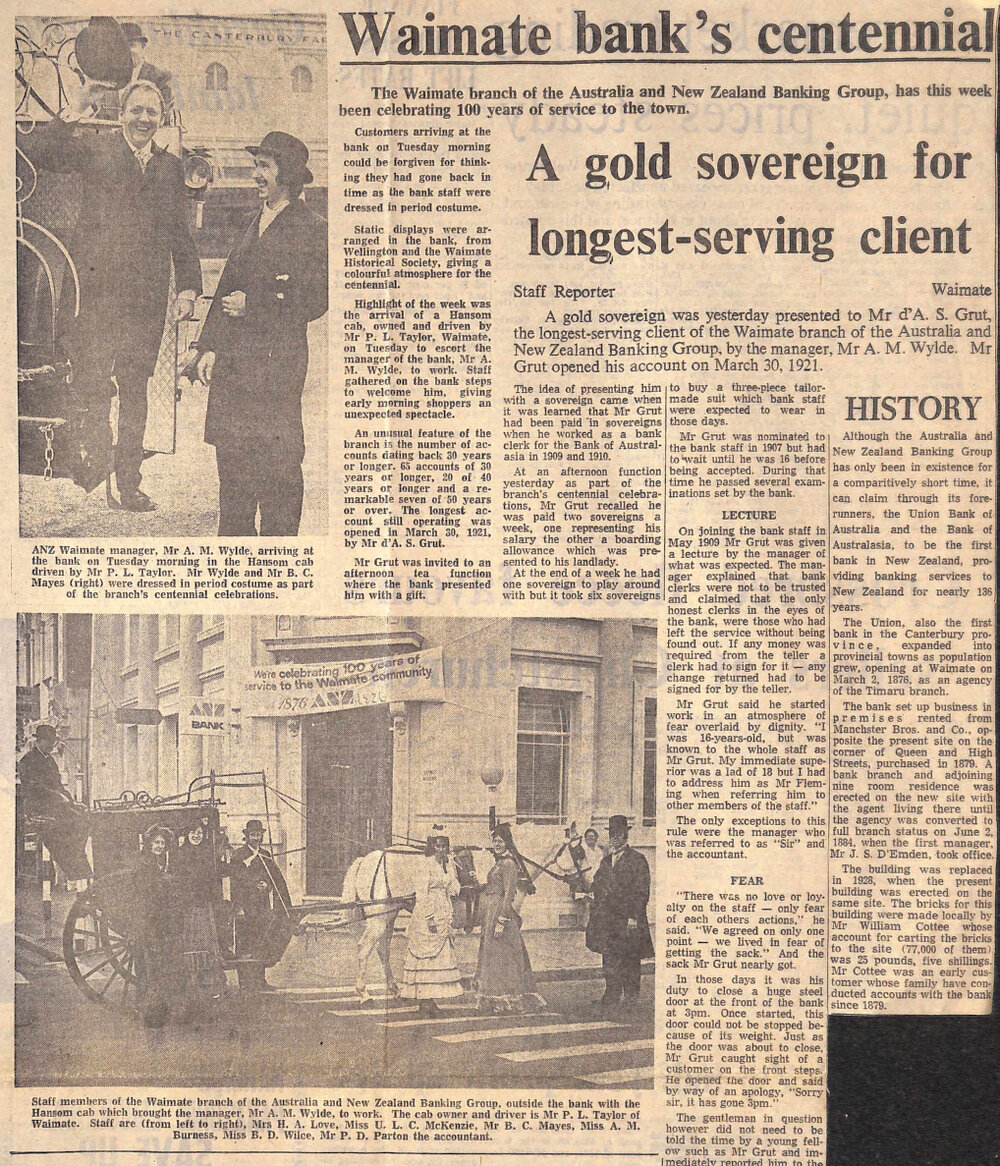 Waimate bank's centennial / A gold sovereign for longest-serving client