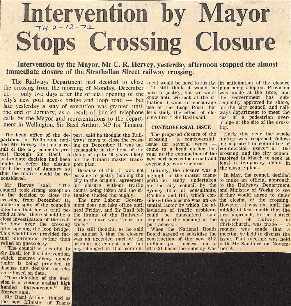 Intervention by Mayor Stops Crossing Closure