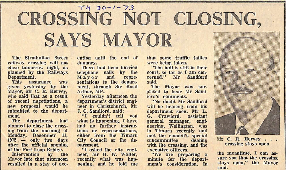 Crossing Not Closing Says Mayor