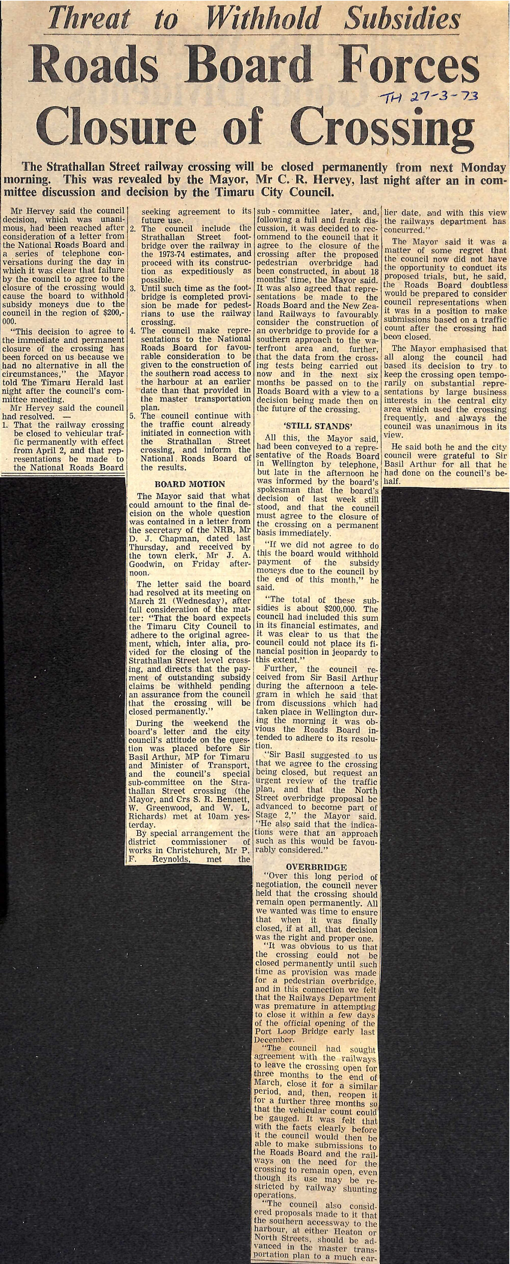 Threat to Withhold Subsidies: Roads Board Forces Closure of Crossing