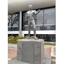 Bob Fitzsimmons statue