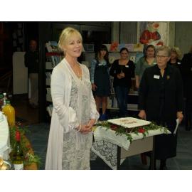 Mayor Janie Annear and Linda Hughes