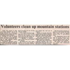 Volunteers clean up mountain stations