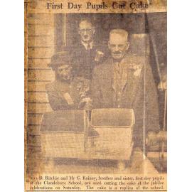 First Day Pupils Cut Cake