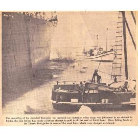 Treneglos Off Reef: Freighter Returns to Port After Four Days on Rocks