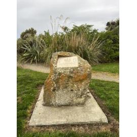 The Holmglen Memorial