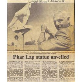 Phar Lap statue unveiled