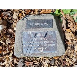 Aigantighe Lady Norrie tree and plaque