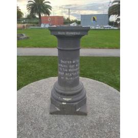 Robert Heaton Rhodes sundial