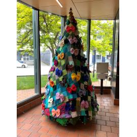 Peggy square Christmas tree