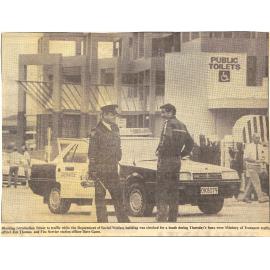Blocking Strathallan Street to traffic