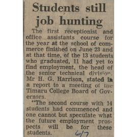 Students still job hunting