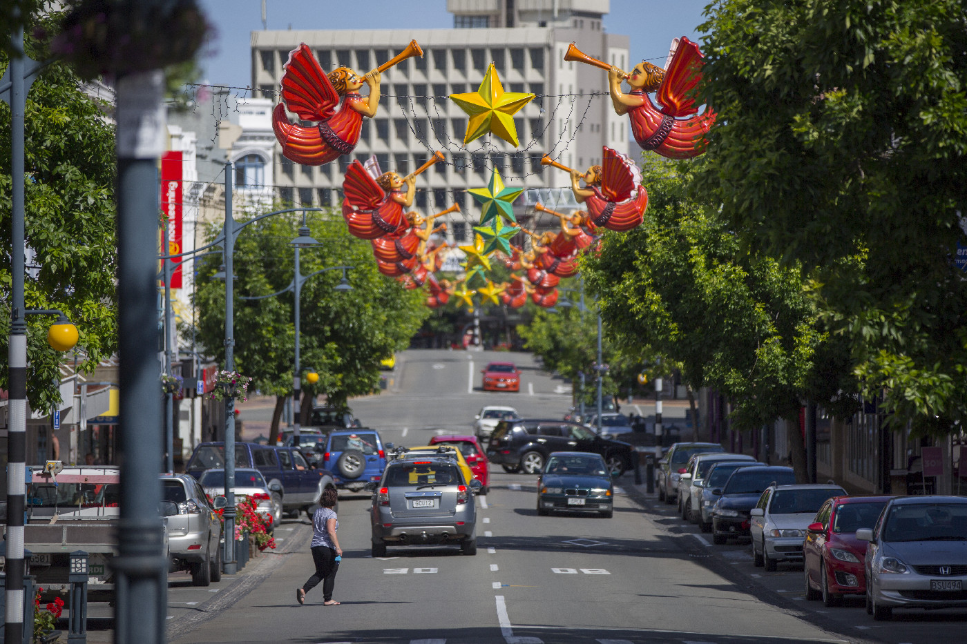 Main street of Timaru with Christmas decorations up.
This image remains under copyright to Chris Stanley. Any requests for permission to reproduce or re-use should be directed to aoraki@timdc.govt.nz